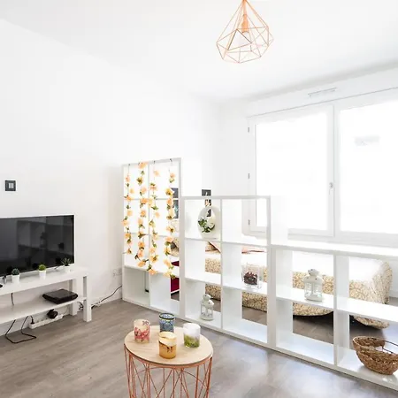 Le Cosy Hous'in Studio 아파트 *